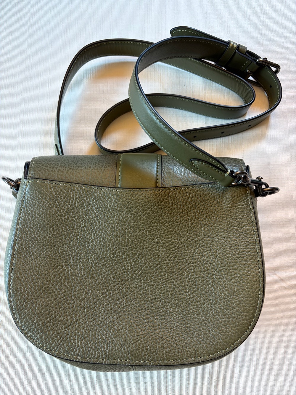 Olive Green vintage and rare Coach Leather & Suede Crossbody Bag - Picture 8 of 10